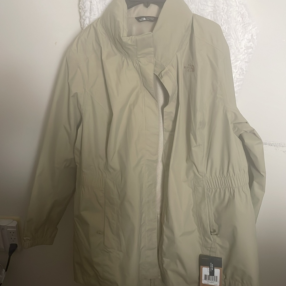 The North Face Women's Beige Jacket - Picture 6 of 6